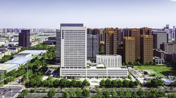 西安日報 —— 西安万和城注册集團有限公司 爭當改革創新“排頭兵” 經濟發展“壓艙石”